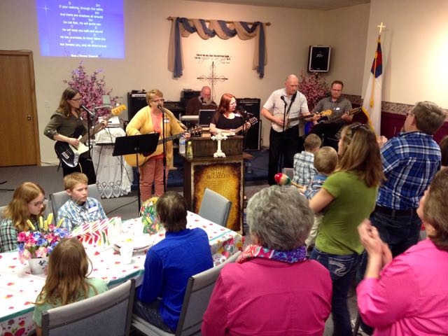 Worshipping the Lord at the Reunion.